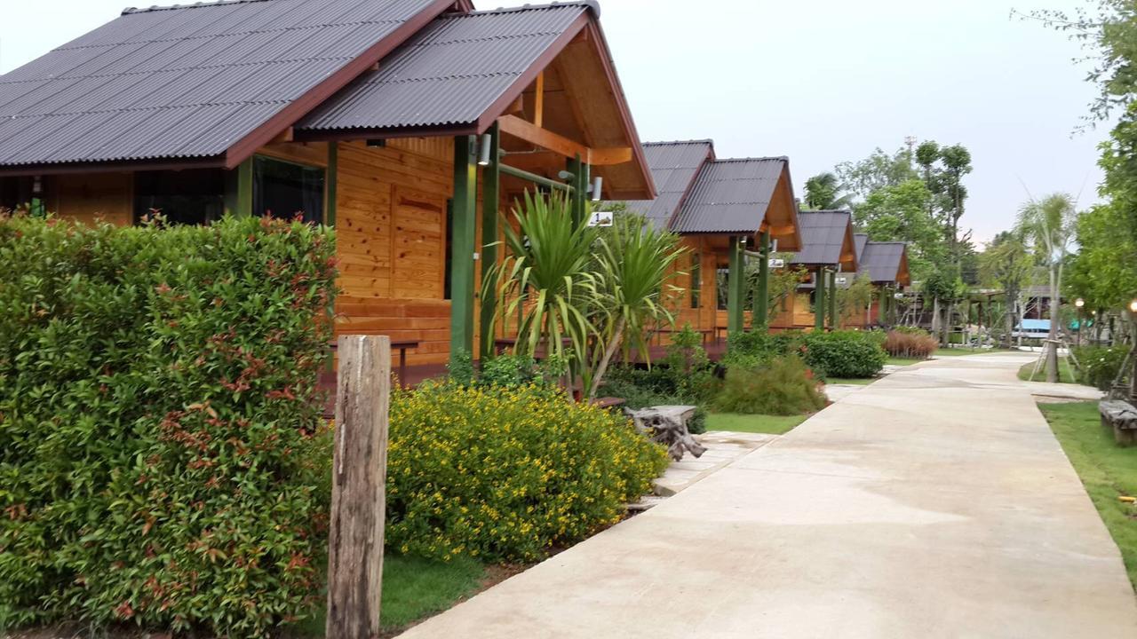 Nung Ni Bang Khon Thi Resort Amphawa Exterior photo